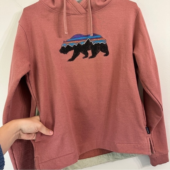 Patagonia Pink Hoodie with Bear Graphic - Picture 4 of 10